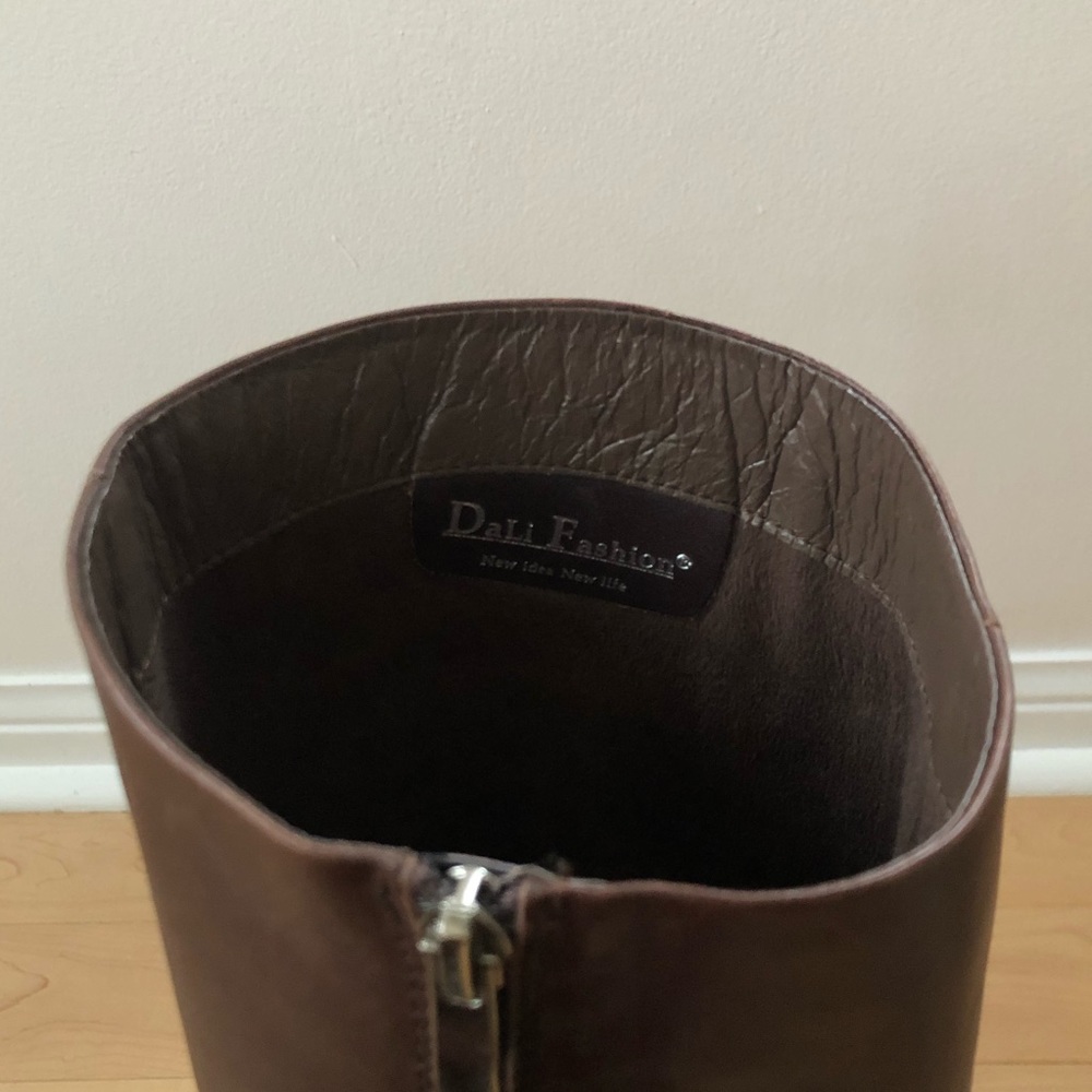 Brown Leather Riding Boots - Picture 11 of 16